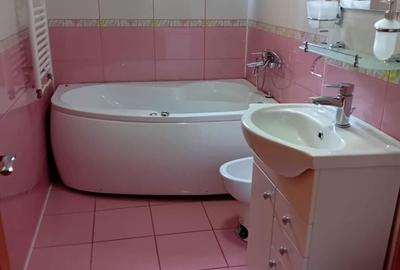 Apartament cu 3 camere decomandat în Central - 3