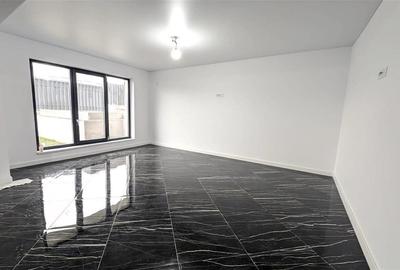 Casă cu 4 camere cu Teren 300 Mp în Vișani - 3