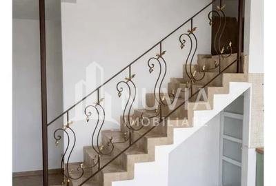 Apartament cu 5 camere decomandat în Central - 4