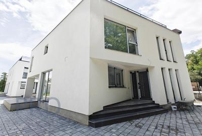 Casă individuală cu 4 camere în Calea Dumbrăvii