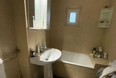 Apartament cu 2 camere decomandat în Rovine - 3