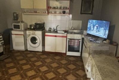 Casă cu 3 camere cu Teren 525 Mp în Vetiș - 2