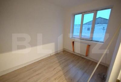 ????Apartament spa?ios cu 3 camere de vanzare in Beclean - 6