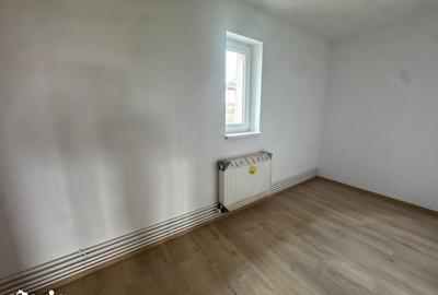 Casă cu Teren 1100 Mp în Central - 6