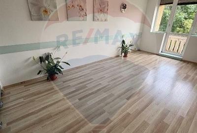 Birou, de 92 mp, în Unirii - 3