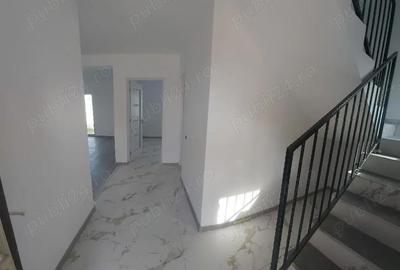 Casă cu 4 camere cu Teren 220 Mp în Vârteju - 9