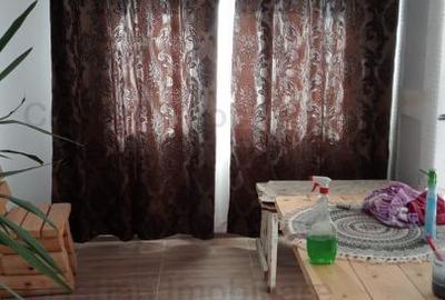 Casă cu 5 camere cu Teren 1222 Mp în Scorțaru Vechi - 10