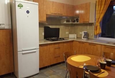 Vila  5 camere  , in Ploiesti, zona 8 Martie. - 24