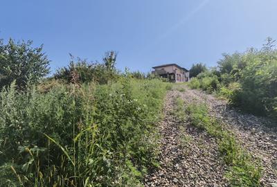 Teren de 500 mp, în Miroslava