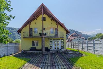 Casa / Vila cu 10 camere de vanzare in Moieciu de Jos - 14