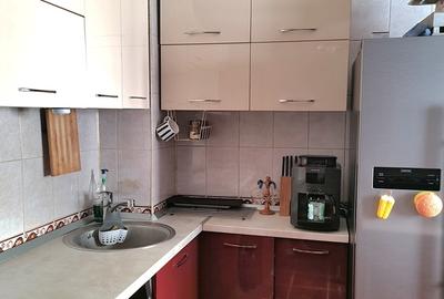 Apartament cu 2 camere decomandat în Baicului