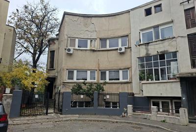 Apartament cu 3 camere in vila interbelica, de renovat - comision 0%! - 1