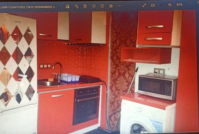 Garsoniera  Billa , Cet și Navodari - 1