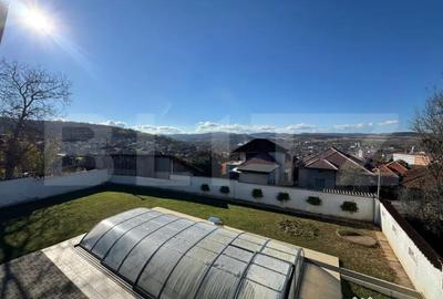Casă cu 3 camere cu Teren 600 Mp în Central - 2