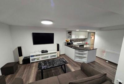 Apartament cu 3 camere semidecomandat în Central - 3