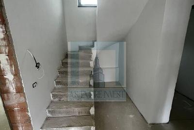 Casă cu 5 camere cu Canalizare în Codlea - 10