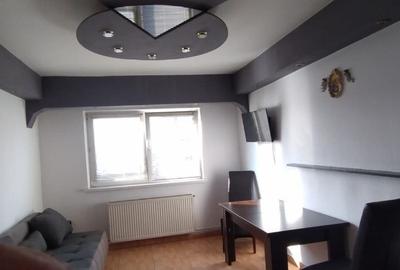 Apartament 3 camere, 67mp, str. Semaforului