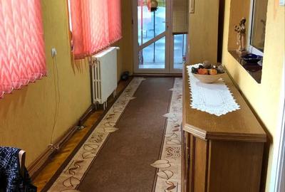 Casă cu 3 camere cu Teren 710 Mp în Sebeș - 2