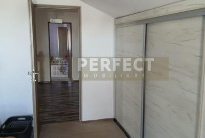 Casă cu 5 camere cu Teren 470 Mp în Blejoi - 3