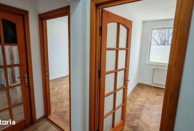 Apartament cu 3 camere în Piața Centrală - 5