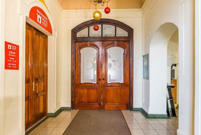 Casă cu 7 camere cu Teren 1855 Mp în Central - 6