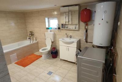 Casă cu 3 camere cu Teren 800 Mp în Central - 4