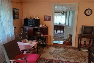 Casa batraneasca solida in zona semicentrala foarte linistita Casa batraneasca solida in zona semicentrala foarte linistita - 6