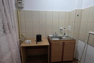 Jean Steriadi, 10 minute metrou 1 Decembrie 1918, stradal, scoala 82 - 10