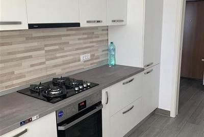 Apartament cu 2 camere, zona Tractorul - 11