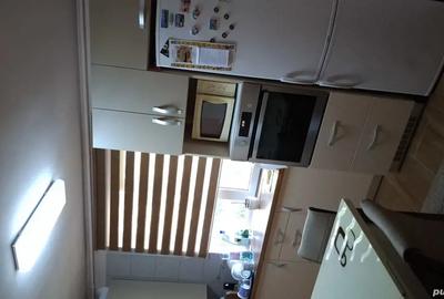 Vand apartament cu 3.camere in cartierul Dambul Pietros - 3
