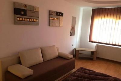 2 camere in zona Spitalul Judetean - 1