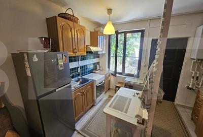 Apartament in vila, 47 mp, curte proprie de 37 mp - Cartier 23 August, Sector 3 - 8