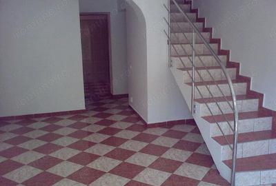 Casă cu 4 camere cu Teren 100 Mp în Calea Călărașilor - 6