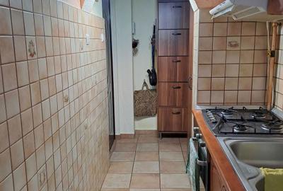Apartament cu 2 camere nedecomandat în 14 Mai - 7