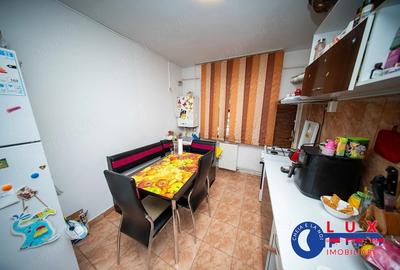 Apartament cu 2 camere semidecomandat în C5 - 6