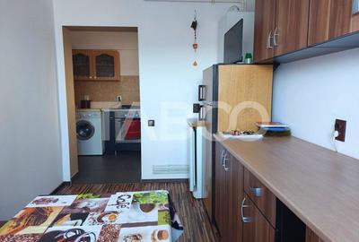 Apartament 3 camere decomandate 45 mpu balcon mobilat utilat Cisnadie
