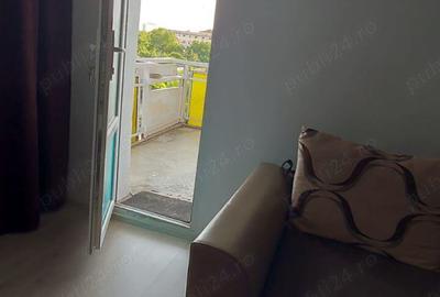 Inchiriez apartament 3 camere, Complex Studen?esc, 430 euro - 2