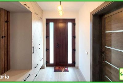 Casă cu 4 camere cu Teren 480 Mp în Păulești - 15