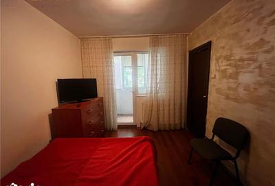Apartament cu 3 camere semidecomandat în Central - 4