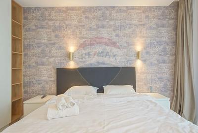 Penthouse cu 4 camere decomandat în Tractorul - 30