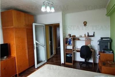 Super apartament cu doua camere superbe pozitionat fix in centrul Ploiestiului l - 10