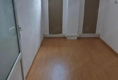 Inchiriere 168mp -spatiu comercial in Titu, Dambovita - 3