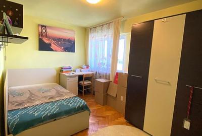 Apartament cu 4 camere semidecomandat în Calea București - 3