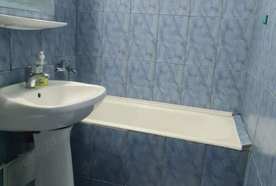 Inchiriez apartament 3 camere - 2