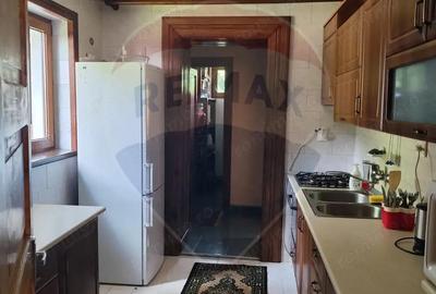 Casa - Cabana de vanzare in Firiza - 10