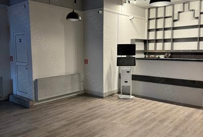 Spațiu comercial, de 76 mp, în Central - 6