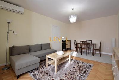 Apartament cu 3 camere semidecomandat, mobilat în Universitate - 1