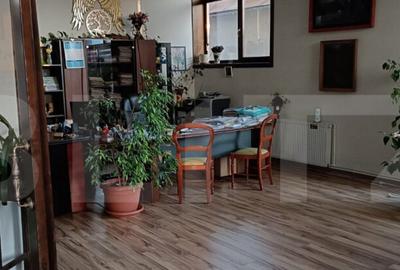 Spațiu comercial, de 93 mp, în Unirea - 11