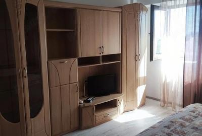 Garsonieră decomandată în Calea București