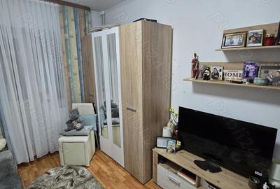 Apartament cu 3 camere decomandat în Central - 1